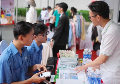 Việc làm nhiều, gen Z vẫn thất nghiệp